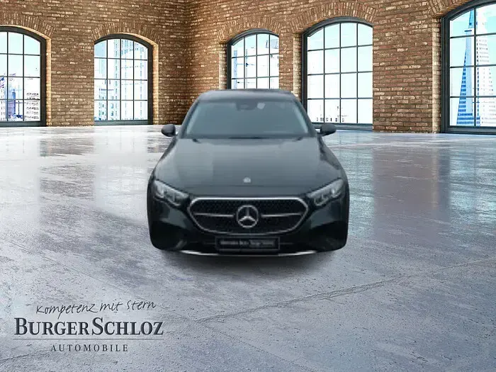 Gebraucht Mercedes E200 Avantgarde 204 PS (150 kW) 2024 Metalliclack graphitgrau Limousine