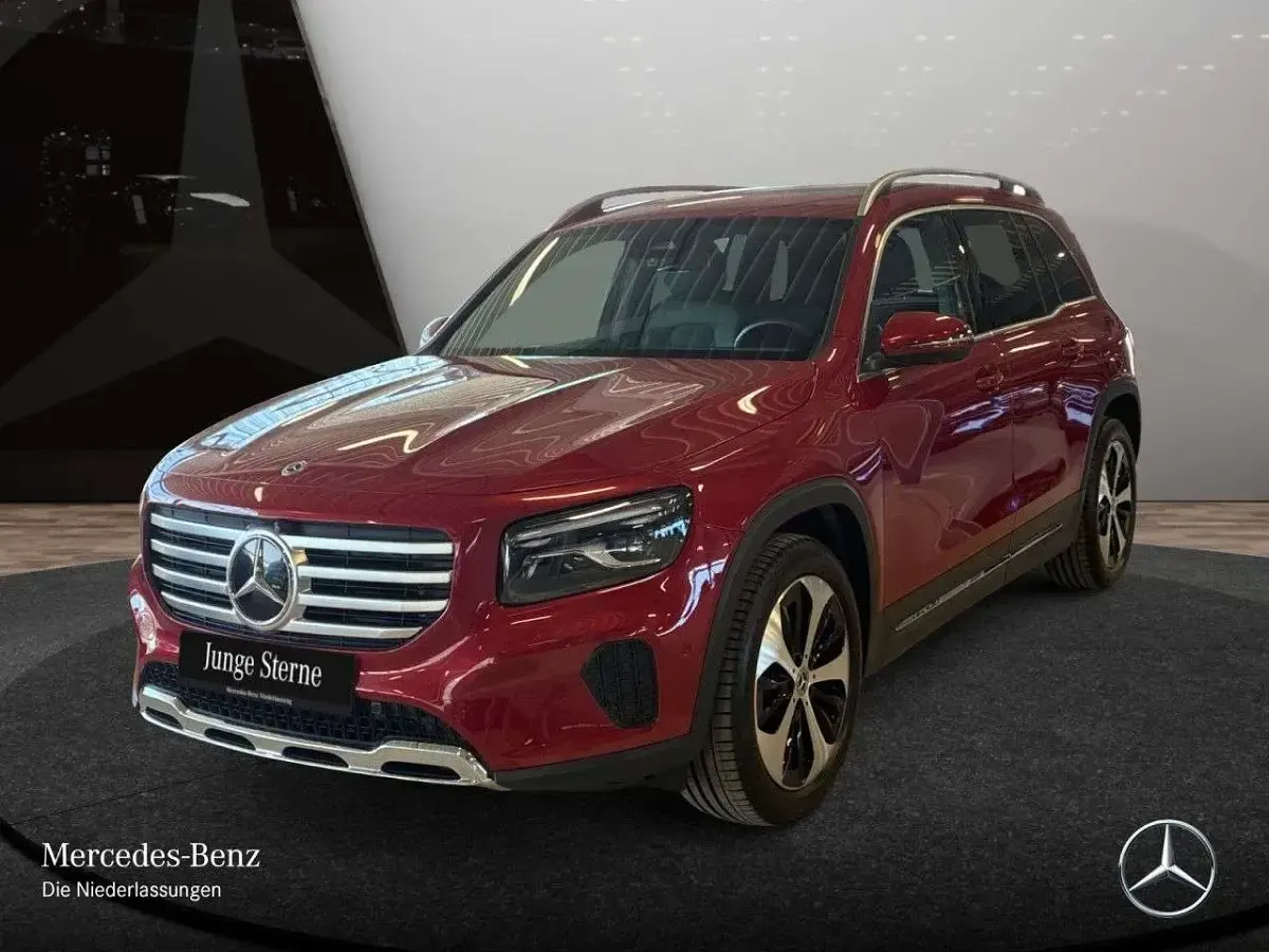 Gebraucht Mercedes GLB220 Progressive 190 PS (139 kW) 2025 Rot SUV