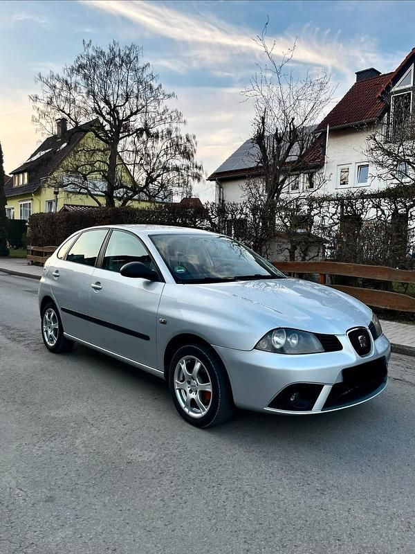 Gebraucht Seat Ibiza 84 PS (61 kW) 2008 Silber Kleinwagen