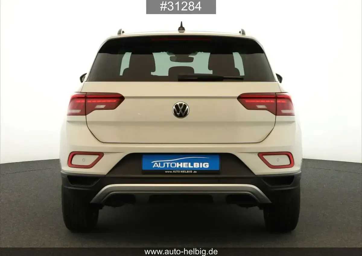 Gebraucht VW T-Roc Life 150 PS (110 kW) 2023 Grau SUV
