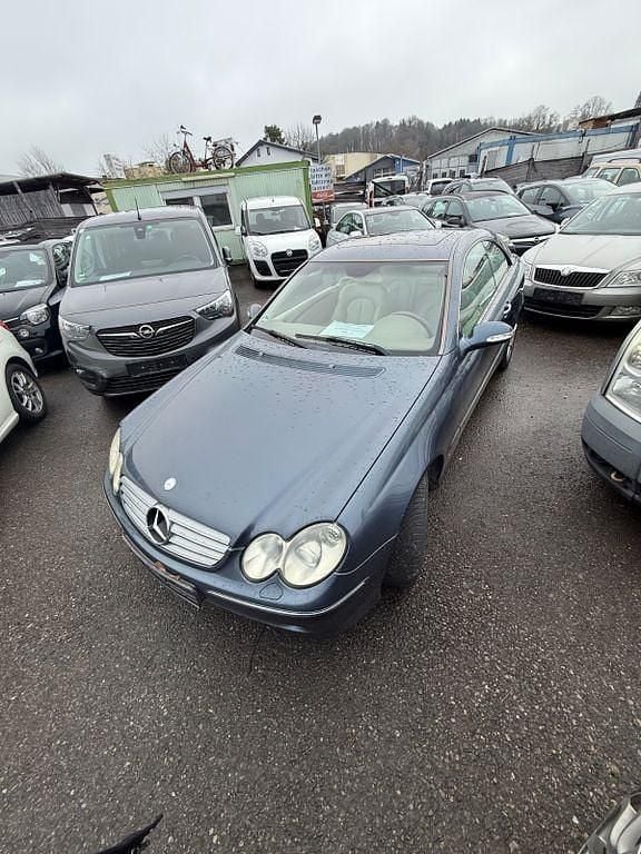 Gebraucht Mercedes CLK320 Elegance 218 PS (160 kW) 2002 Blau Coupé