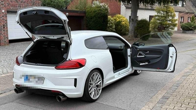 Gebraucht VW Scirocco 220 PS (161 kW) 2015 Weiß Coupé