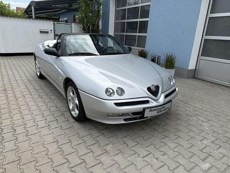 Gebraucht Alfa Romeo Spider 155 PS (114 kW) 2001 Silber Cabrio