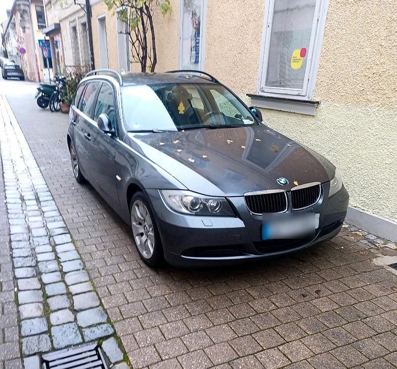 Gebraucht BMW 318 130 PS (95 kW) 2006 Grau Kombi