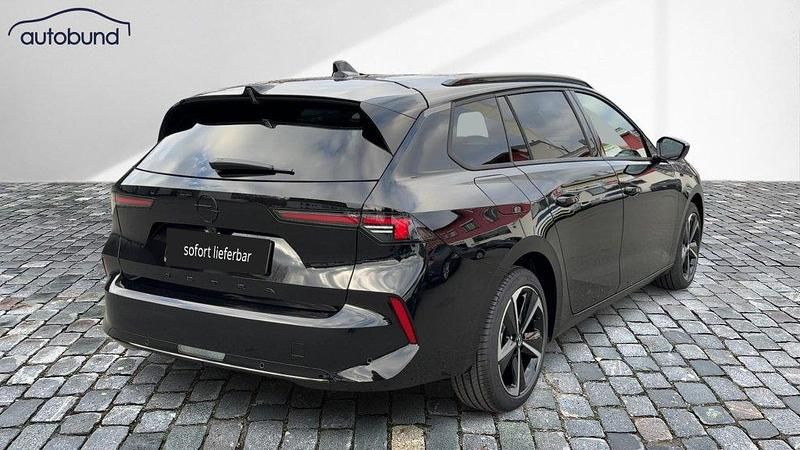Neu Opel Astra 131 PS (96 kW) 2025 Schwarz Kombi