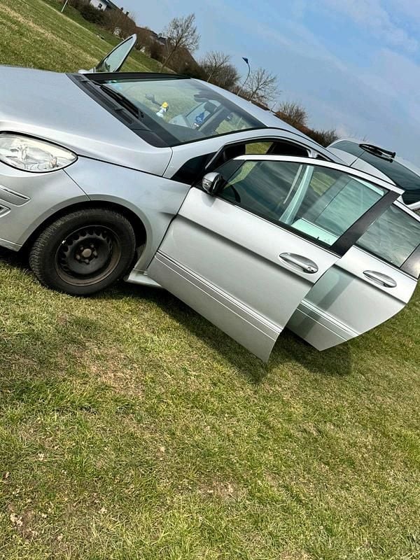 Gebraucht Mercedes B200 2006 Silber Van / Kleinbus