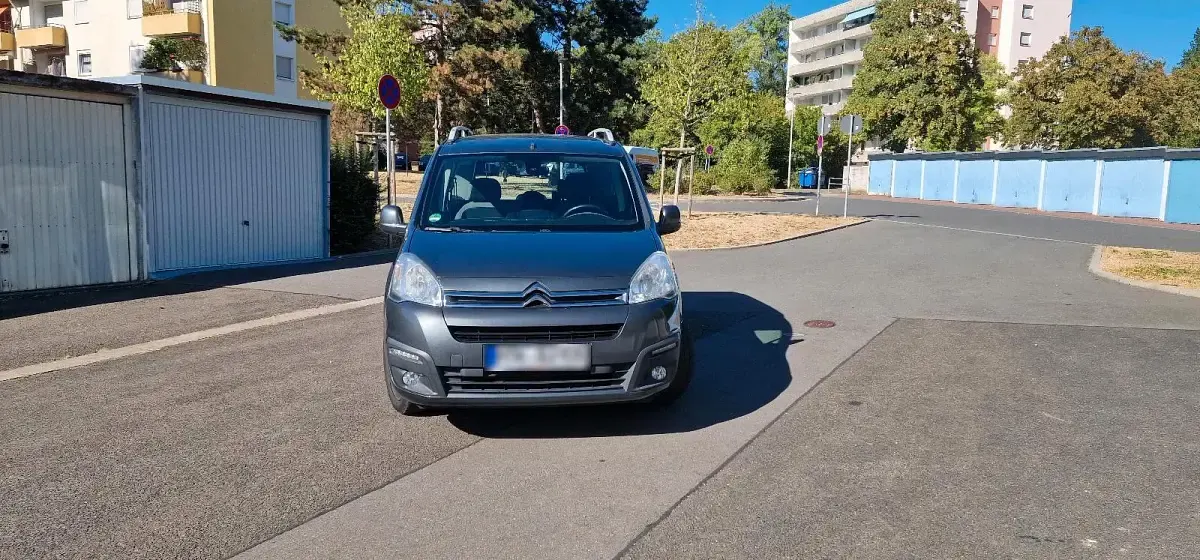Gebraucht Citroën Berlingo 120 PS (88 kW) 2015 Grau Van / Kleinbus