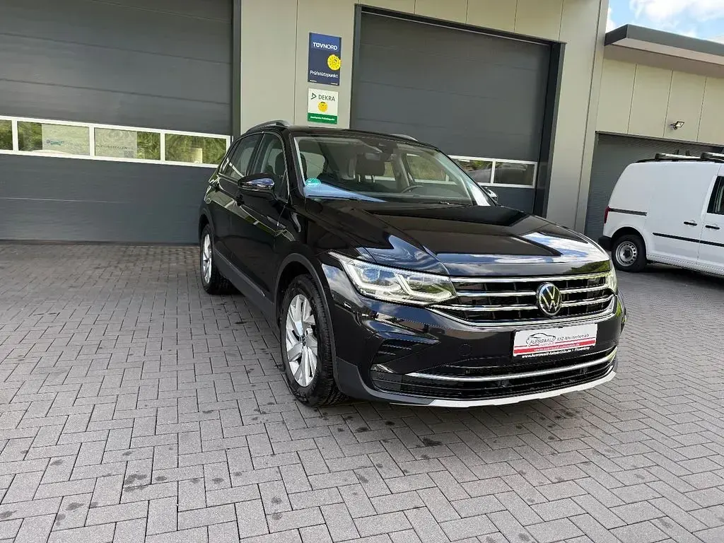 Gebraucht VW Tiguan Elegance 150 PS (110 kW) 2022 Schwarz SUV