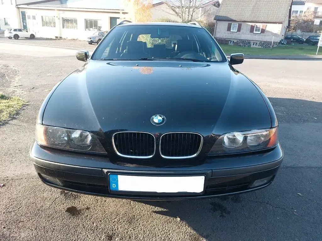 Gebraucht BMW 530 Sport Line 184 PS (135 kW) 1999 Schwarz Kombi