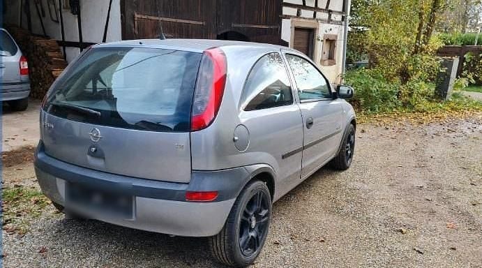 Second-hand Opel Corsa 75 CP (55 kW) 2004 Gri Hatchback