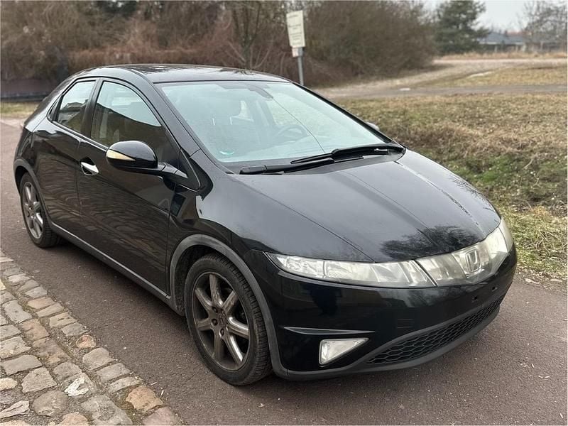 Schwarz Gebraucht 2007 Honda Civic Limousine | 1.950 € (Superpreis) - Bild 1/4