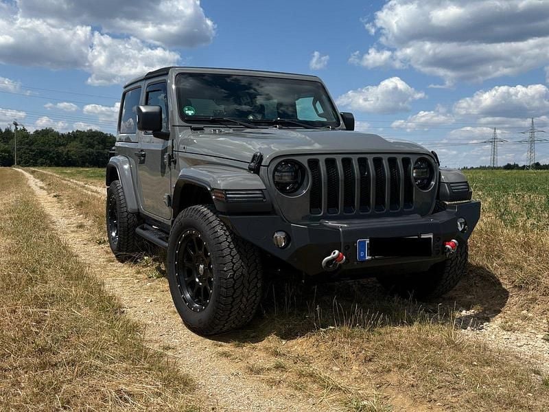 Gebraucht Jeep Wrangler Sahara 200 PS (147 kW) 2019 Grau SUV