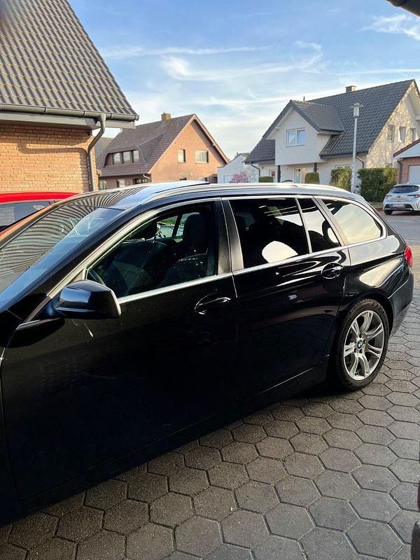 Usata BMW 525 218 CV (160 kW) 2011 Nero Station wagon