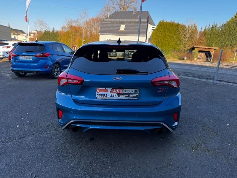 Gebraucht Ford Focus ST 280 PS (205 kW) 2019 Blau Limousine