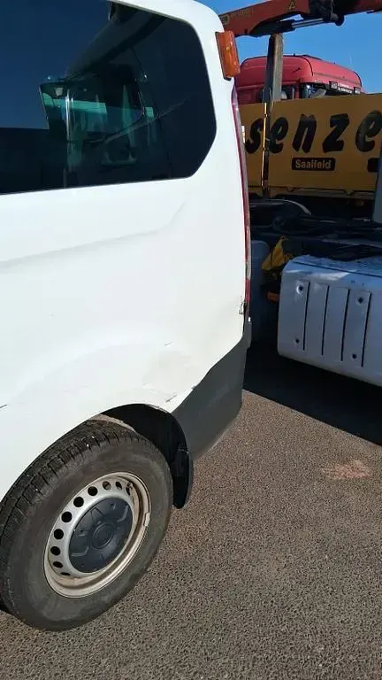Gebraucht Ford 300 101 PS (74 kW) 2015 Weiß Kombi