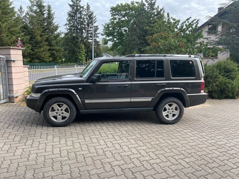 Used Jeep Commander Limited 218 HP (160 kW) 2006 Brown SUV