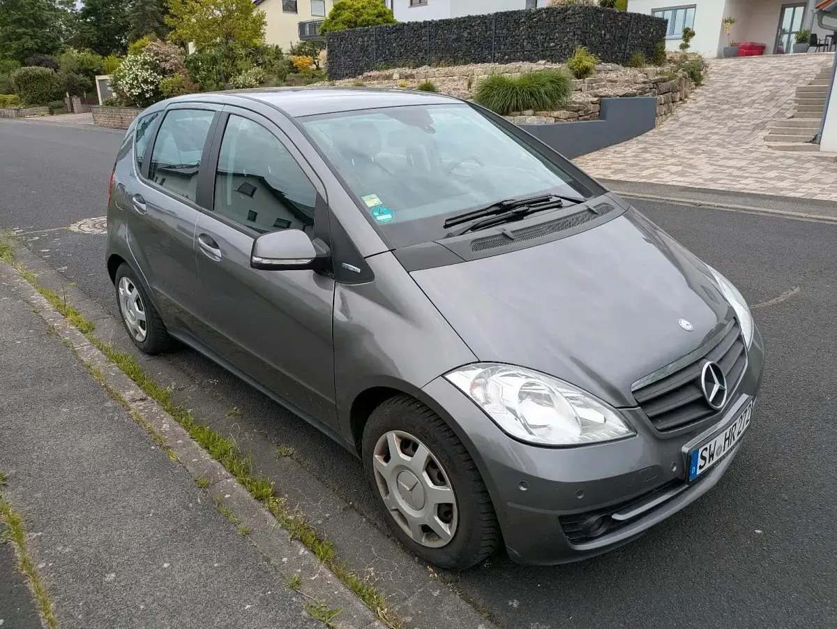 Gebraucht Mercedes A160 95 PS (69 kW) 2009 Grau Kleinwagen