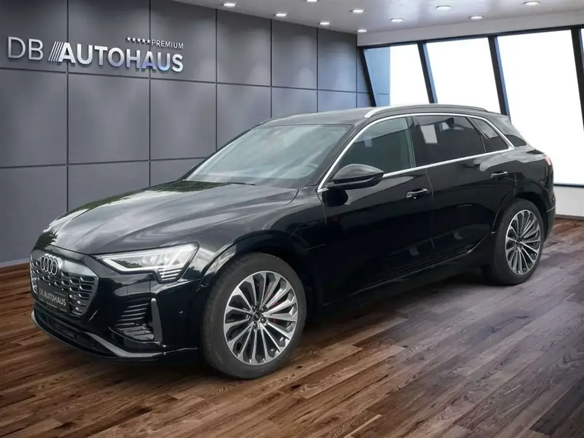 Gebraucht Audi Q8 e-tron S-Line 214 kW (292 PS) 2024 SUV