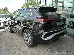 Neu Audi Q3 S-Line 150 PS (110 kW) 2026 Mythosschwarz metallic SUV