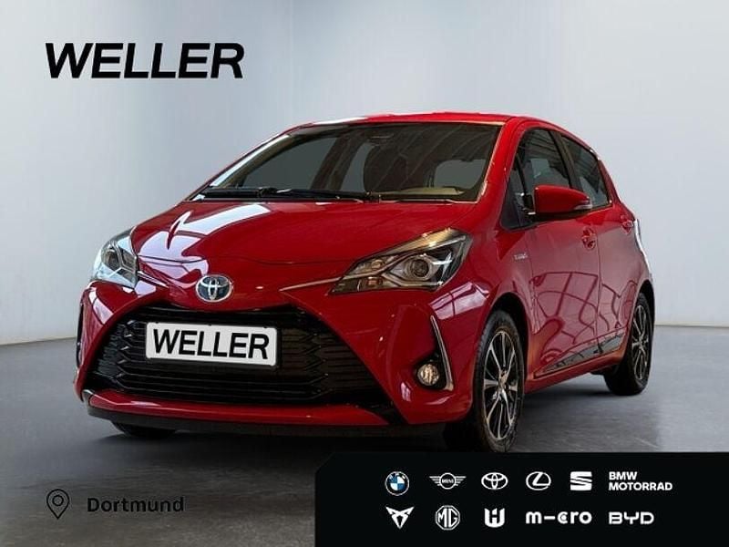 Rot Gebraucht 2018 Toyota Yaris Hybrid Team Kleinwagen | 15.870 € (Fairer Preis) - Bild 1/3