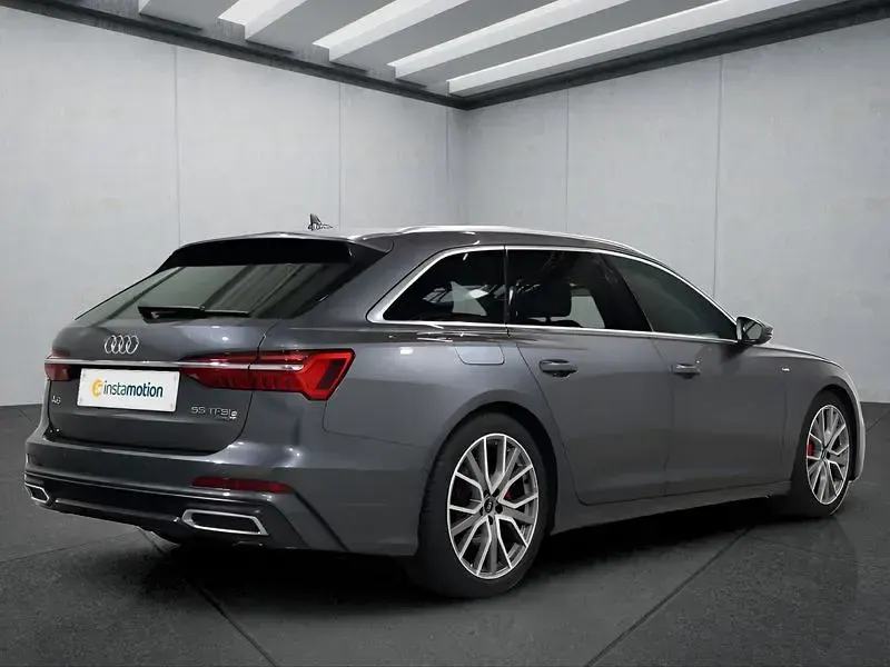 Gebraucht Audi A6 367 PS (269 kW) 2022 Grau Kombi