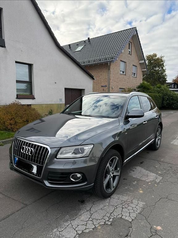Grau Gebraucht 2016 Audi Q5 S-Line SUV | 17.490 € (Fairer Preis) - Bild 1/4