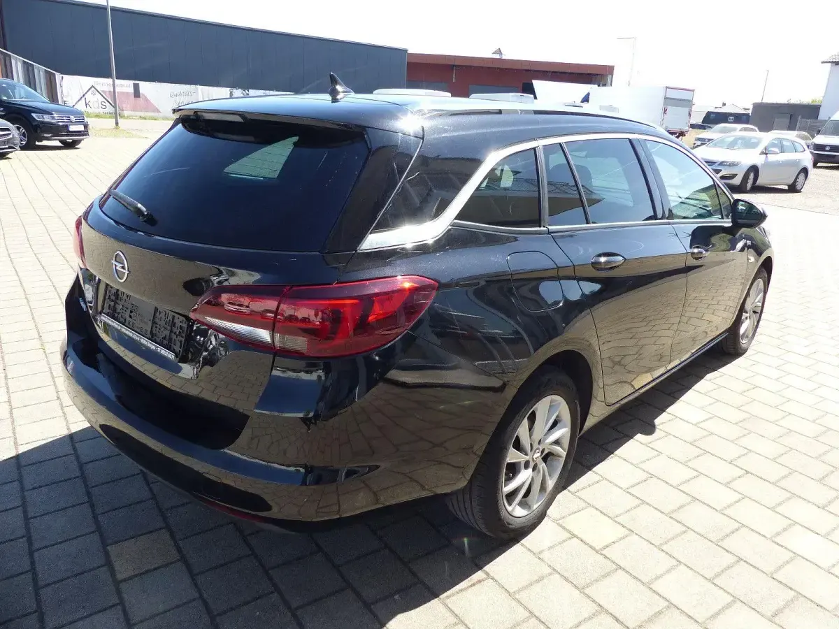 Gebraucht Opel Astra Business Elegance 122 PS (89 kW) 2021 Schwarz Kombi