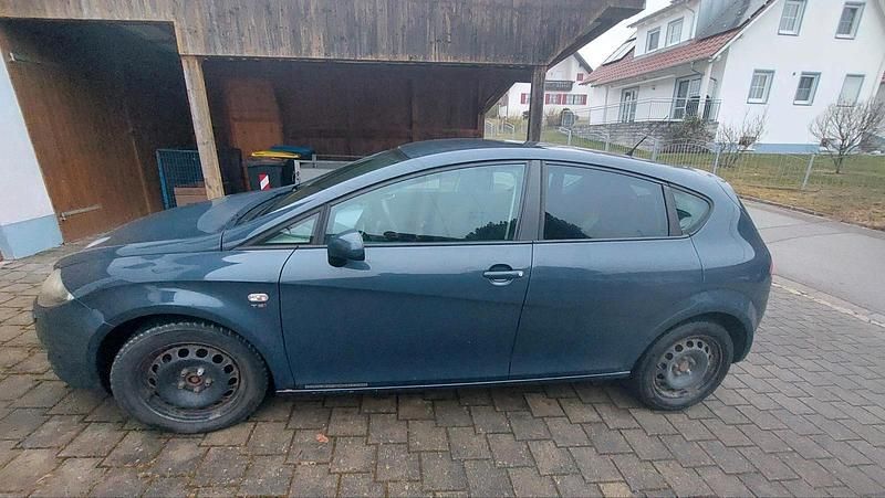 Blau Gebraucht 2009 Seat Leon Kleinwagen | 3.200 € (Fairer Preis) - Bild 1/3