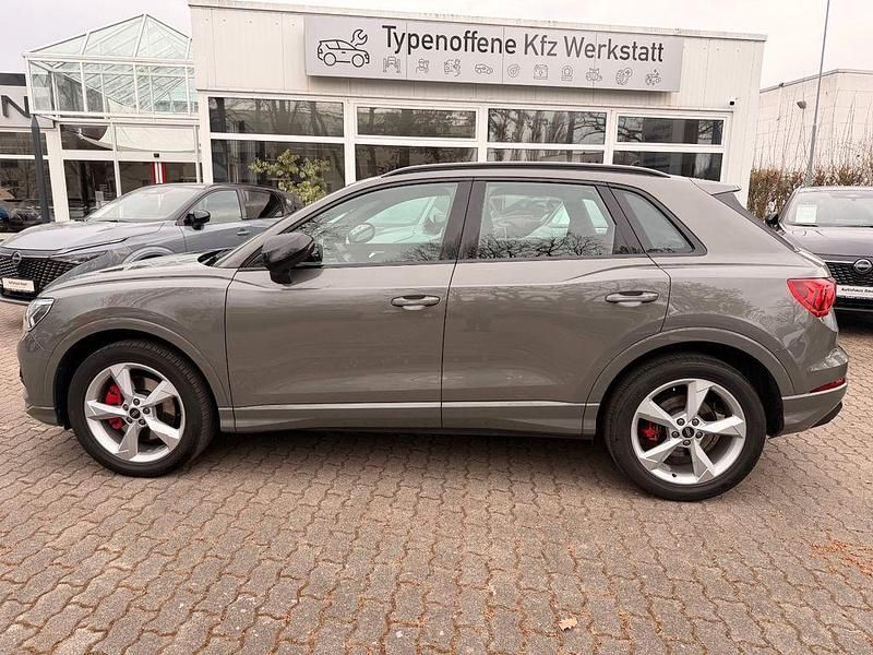 Second-hand Audi Q3 Advanced 200 CP (147 kW) 2021 Gri SUV
