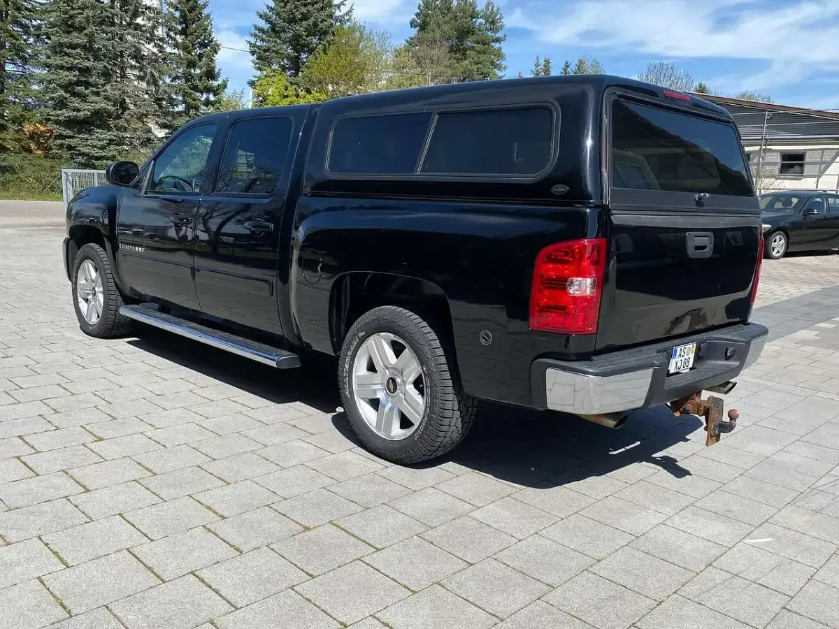Gebraucht Chevrolet Silverado LTZ 320 PS (235 kW) 2008 Schwarz SUV