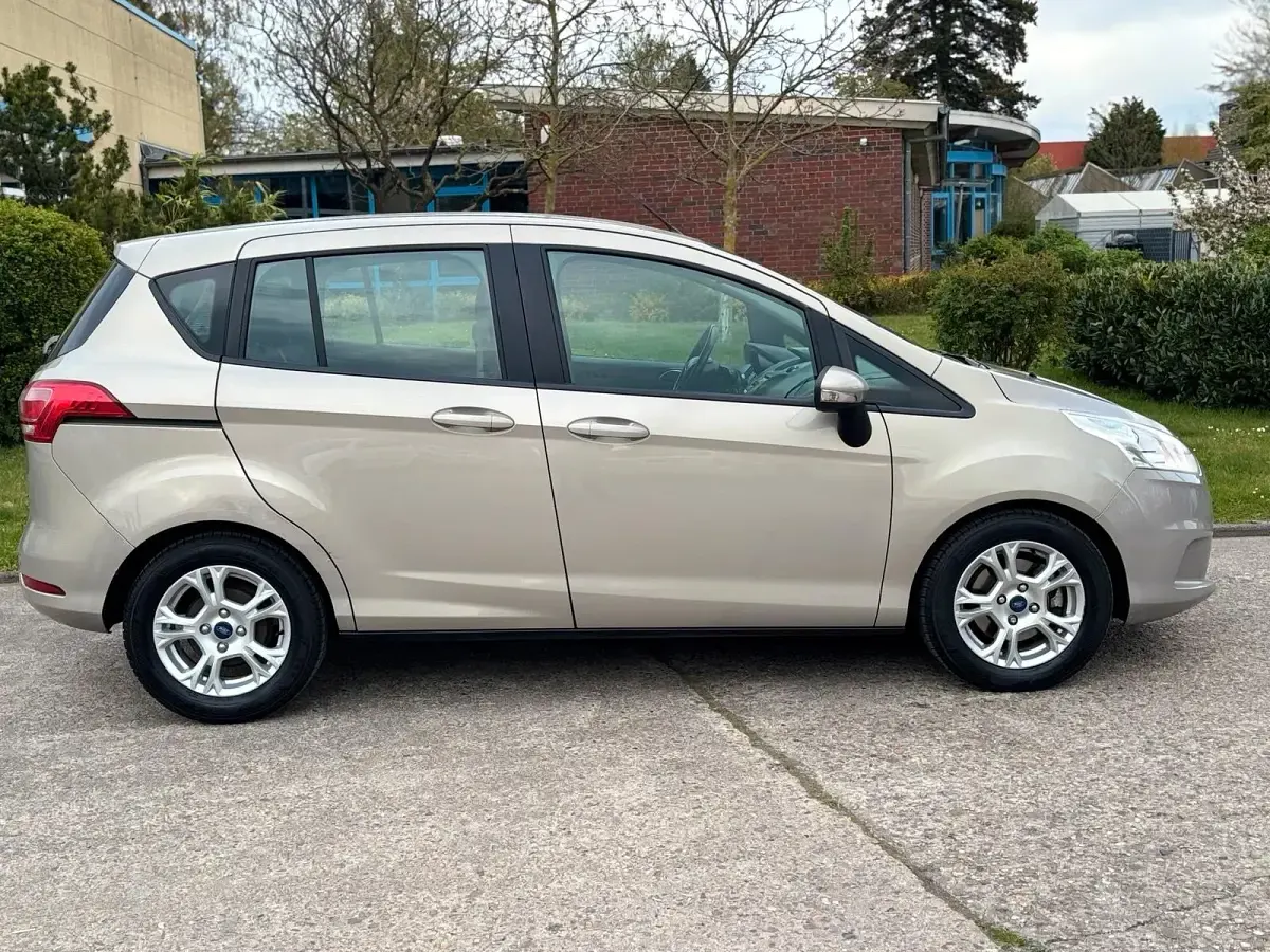 Occasion Ford B-MAX 95 ch (69 kW) 2014 Doré Monospace