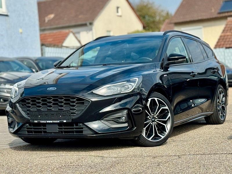 Schwarz Gebraucht 2019 Ford Focus ST-Line Kombi | 16.190 € (Etwas zu teuer) - Bild 1/4