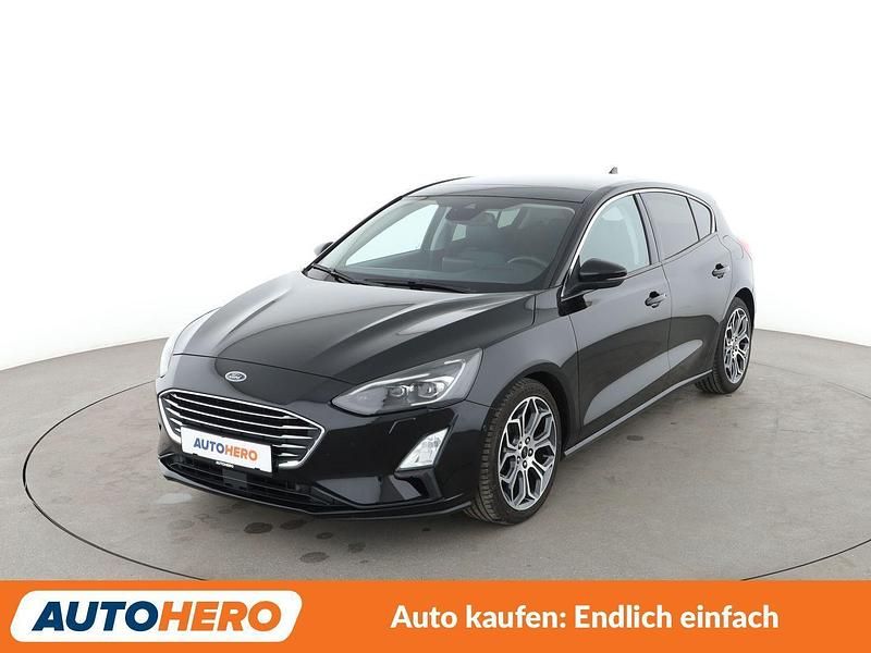 Schwarz Gebraucht 2018 Ford Focus Titanium Limousine | 14.550 € (Etwas zu teuer) - Bild 1/3