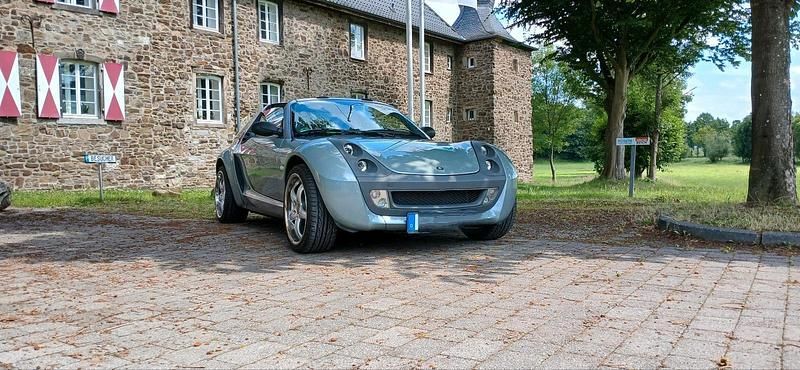 Silber Gebraucht 2003 Smart Roadster Cabrio | 8.300 € (Teuer) - Bild 1/4