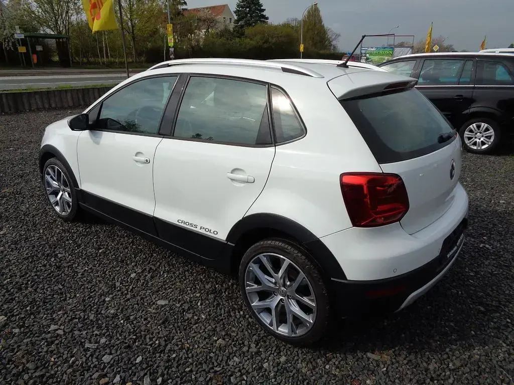 Używany VW Polo Cross 90 KM (66 kW) 2016 Biały Hatchback