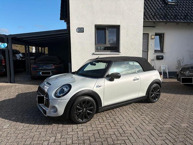 Gebraucht Mini Cooper S 192 PS (141 kW) 2019 Weiß Kleinwagen