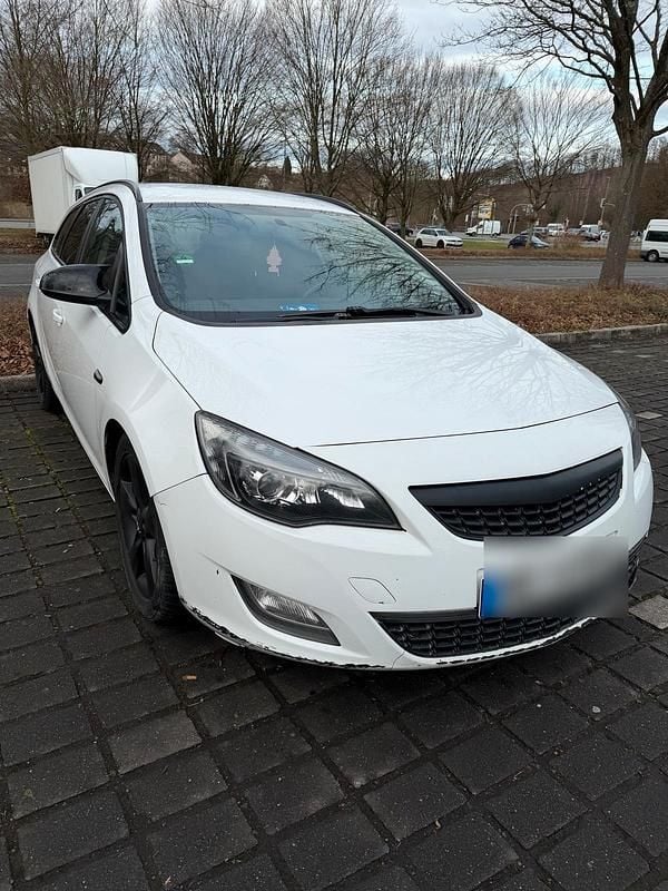 Gebraucht 2011 Opel Astra Kombi | 1.700 € (Guter Preis) - Bild 1/4