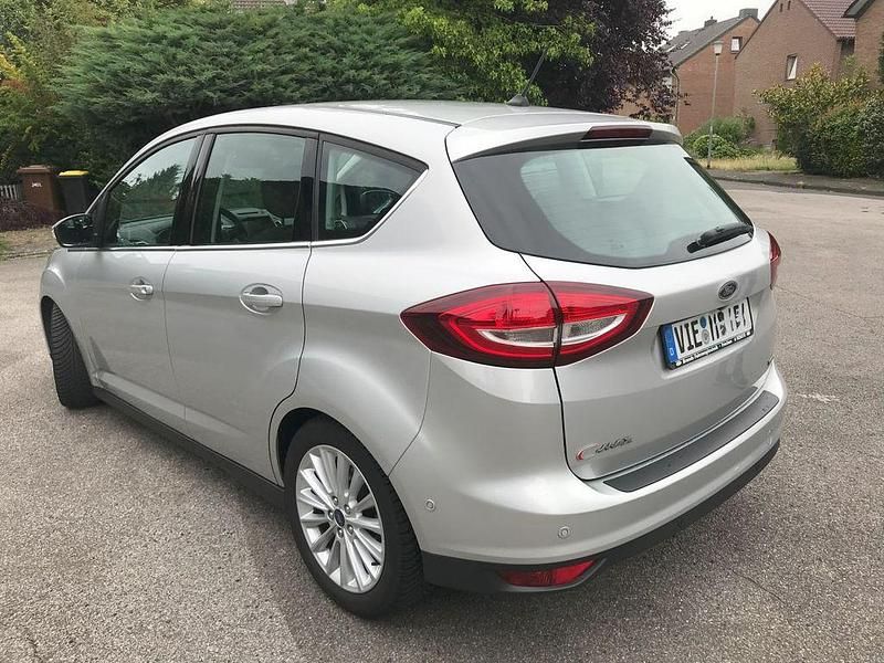 Gebraucht Ford C-MAX Titanium 125 PS (91 kW) 2017 Silber Van / Kleinbus
