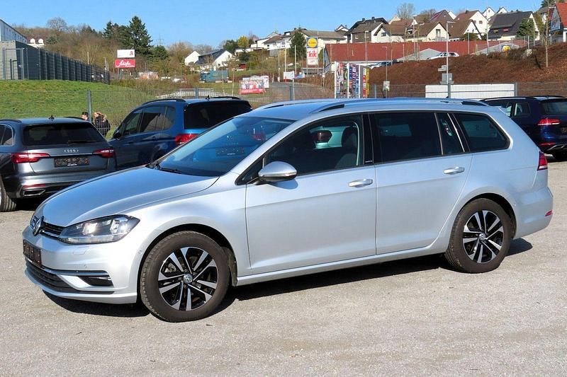 Gebraucht VW Golf VII 150 PS (110 kW) 2020 Silber Kombi