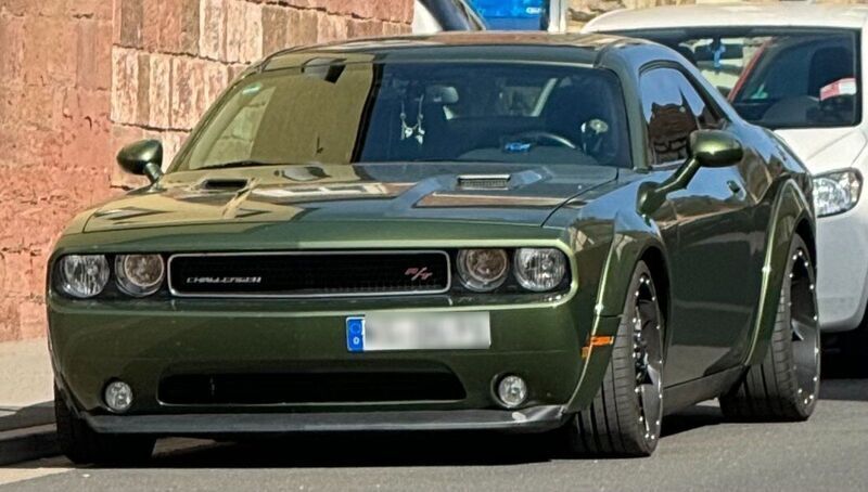 Grün Gebraucht 2012 Dodge Challenger Coupé | 32.300 € - Bild 1/4