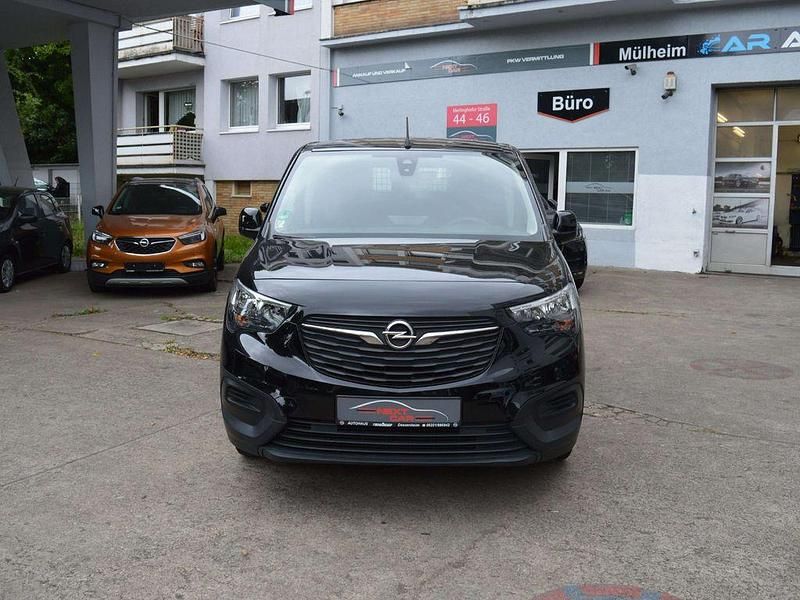 Gebraucht Opel Combo Edition 110 PS (80 kW) 2022 Schwarz Van / Kleinbus