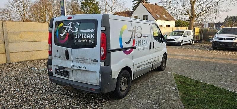 Gebraucht Renault Trafic 90 PS (66 kW) 2011 Weiß Van / Kleinbus