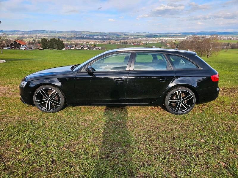 Gebraucht Audi A4 170 PS (125 kW) 2012 Schwarz Kombi