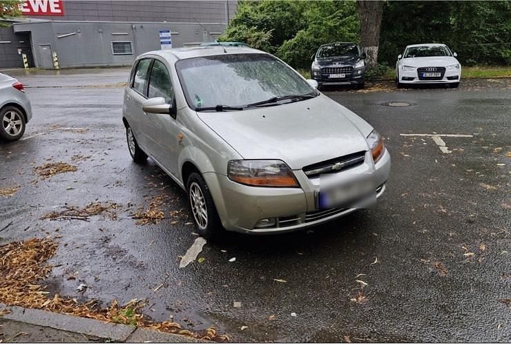 Silber Gebraucht 2005 Chevrolet Kalos Kleinwagen | 1.000 € (Fairer Preis) - Bild 1/4