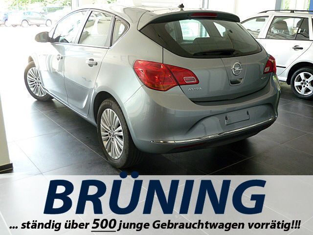 Gebraucht Opel Astra Excellence 140 PS (102 kW) 2013 Silber metallic Limousine