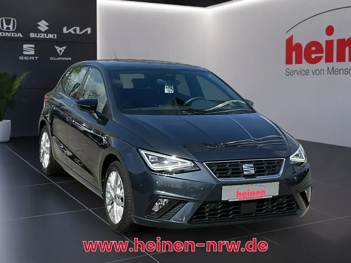 Usata Seat Ibiza Beats 110 CV (80 kW) 2024 Grigio Utilitaria