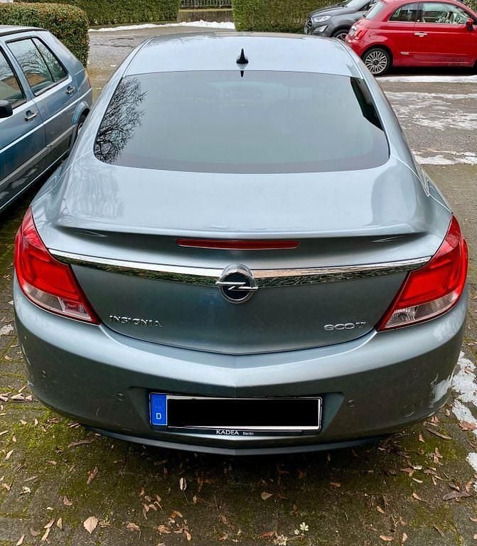 Gebraucht Opel Insignia Edition 140 PS (102 kW) 2012 Limousine