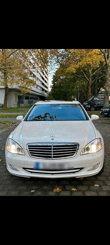 Weiß Gebraucht 2006 Mercedes S550 Limousine | 22.500 € - Bild 1/4