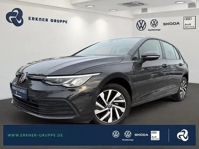 Gebraucht VW Golf VIII Life 116 PS (85 kW) 2022 Limousine