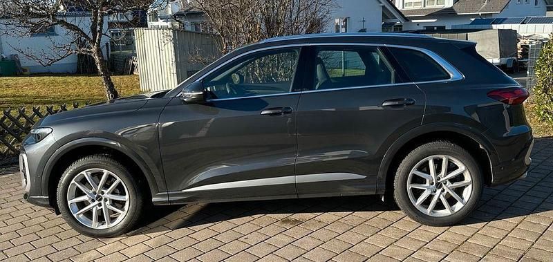 Gebraucht Audi SQ5 Ambiente 367 PS (269 kW) 2025 Grau SUV